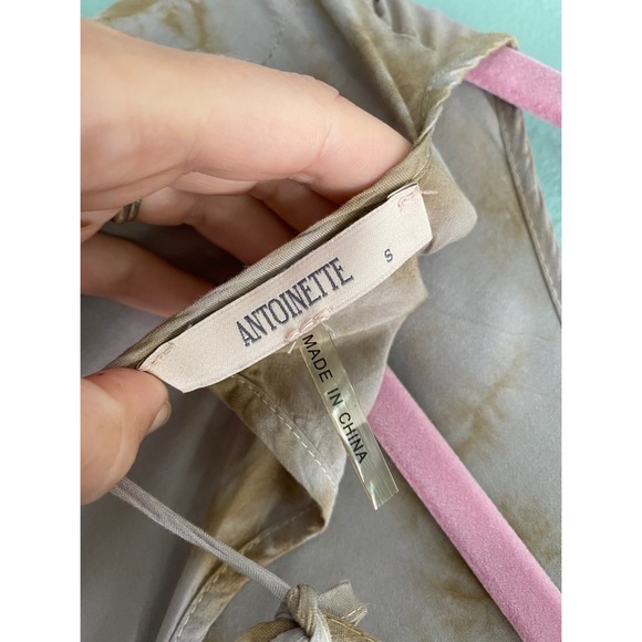 Fancy tee! 🖤 - Picture 5 of 5